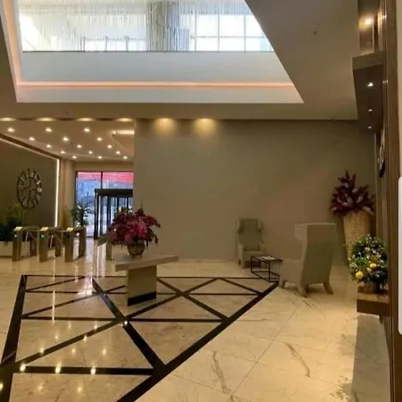 Express 2472 Apartment