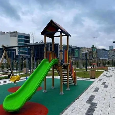 Express 2472 Apartment