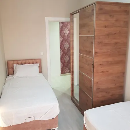 Express 2472 Apartment *